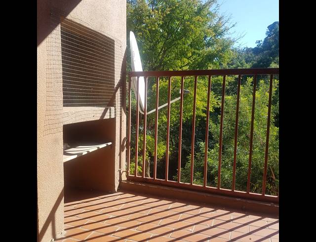3 BEDROOM TOWNHOUSE RENTED IN WINCHESTER HILLS